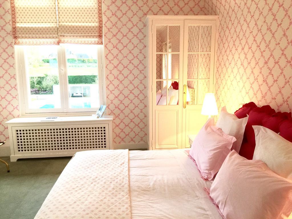 לינה וארוחת בוקר דוביל Manoir De Benerville מראה חיצוני תמונה