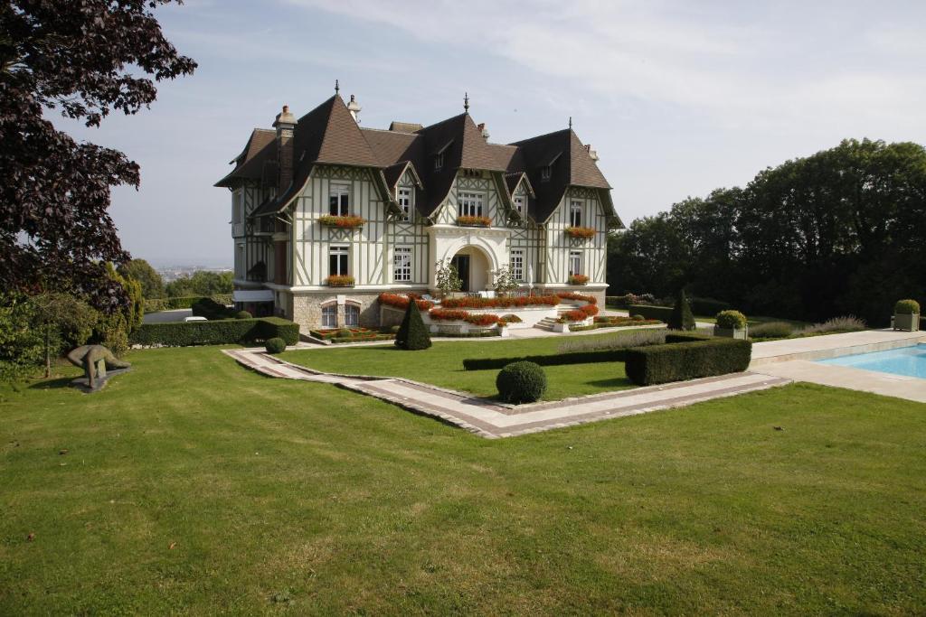 לינה וארוחת בוקר דוביל Manoir De Benerville מראה חיצוני תמונה